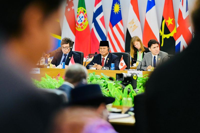 Prabowo Berencana Hentikan Pembangkit Listrik Tenaga Batu Bara dan Fosil