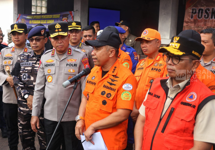Gubernur Banten Andra Soni Pimpin Rakor Pencarian Jurnalis di Anak Krakatau