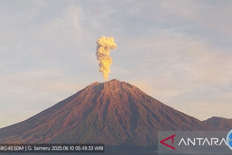 Gunung Semeru Meletus, Tinggi Kolom Letusan 1.000 Meter