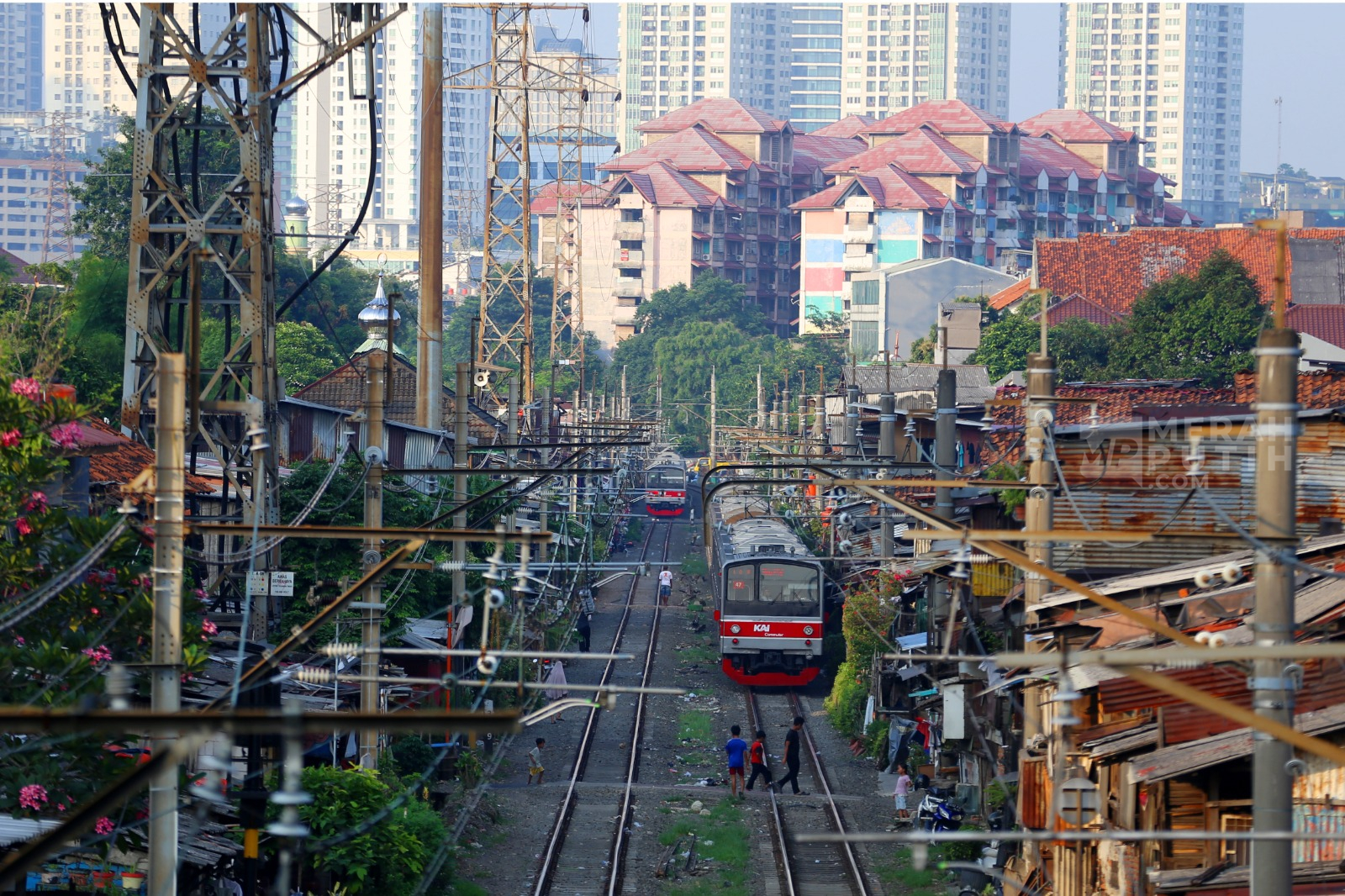 Rencana KAI Commuter Operasikan KRL 12 Gerbong di Jalur Green Line pada Tahun 2027 