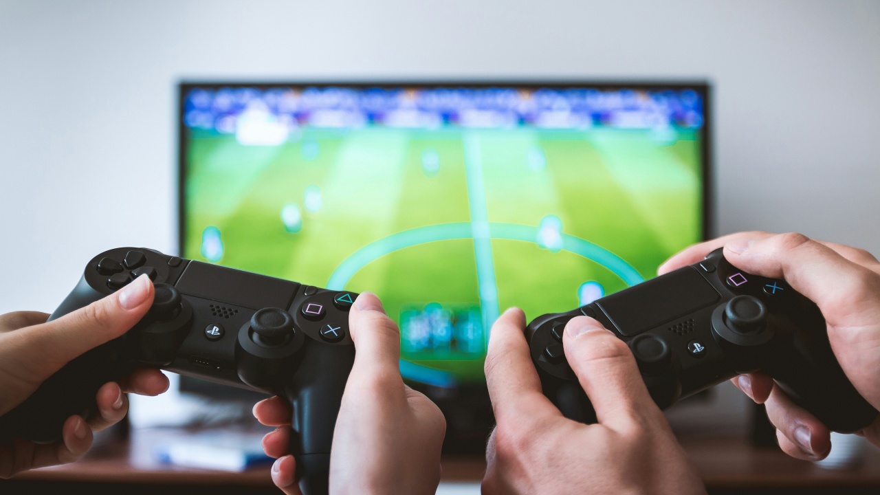 Bermain Game Seharian saat Puasa Ramadan, Batal atau Tidak?