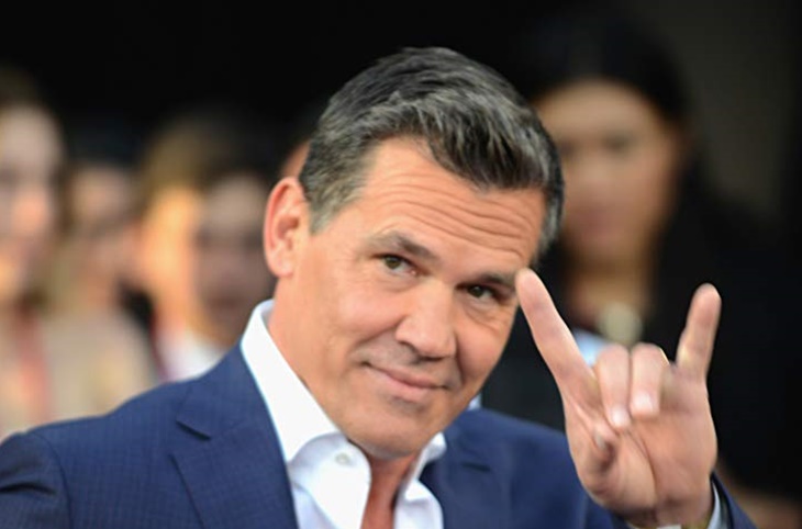 Josh Brolin Nyobain Jemur Perineum, Efeknya Mengejutkan