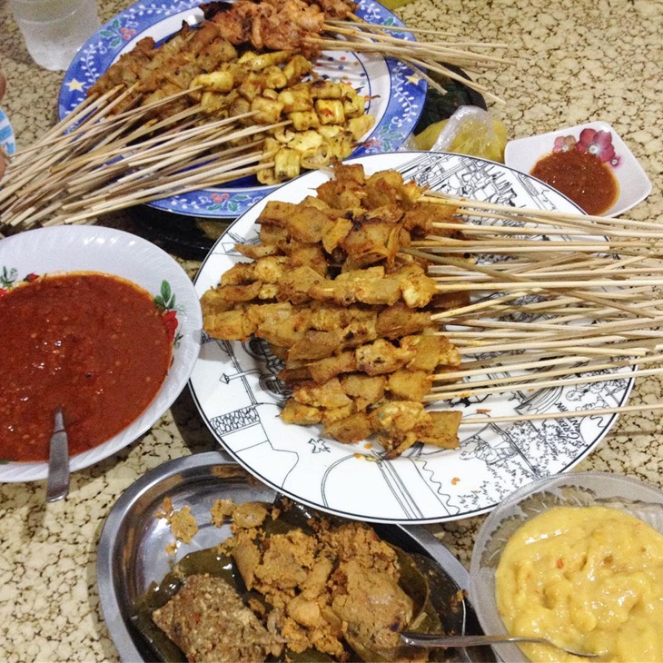 Sate susu khas Bali. (Foto: Instagram/ maureen_nuradhi)