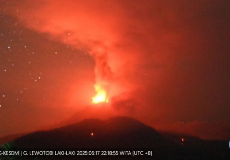 Aktivitas Gunung Api Lewotobi Laki-laki Masih Awas, Tekanan di Dalam Tubuh Gunung Masih Tinggi