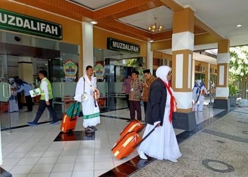 Calhaj berada di Asrama Haji Donohudan, Kabupaten Boyolali sebelum berangkat ke Tanah Suci. (MP/Ismail)