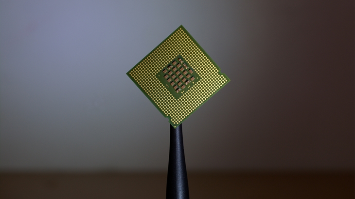 OpenAI Pertimbangkan Buat Chip Sendiri 