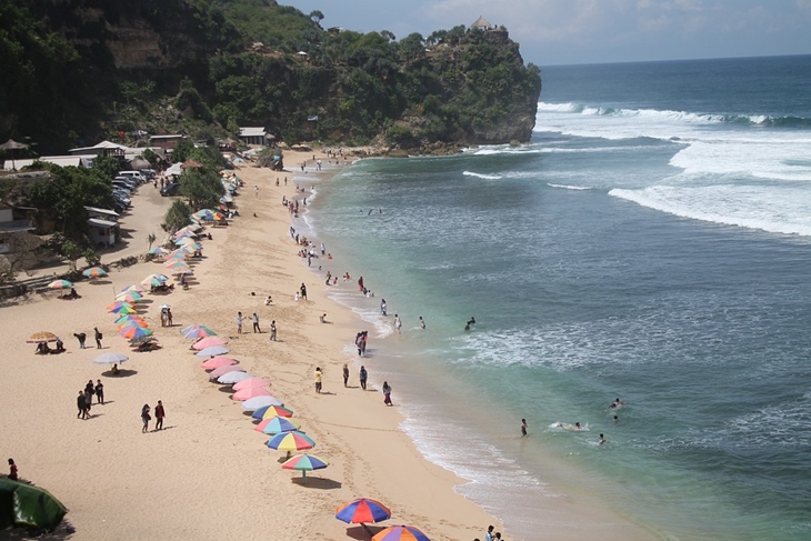 Tempat wisata pantai di Yogyakarta. (Foto: Pixabay/lenteramalam17)