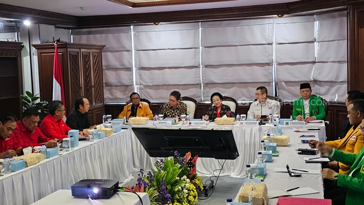 Hasto Beberkan Materi dalam Rapat Perdana Parpol Pendukung Ganjar