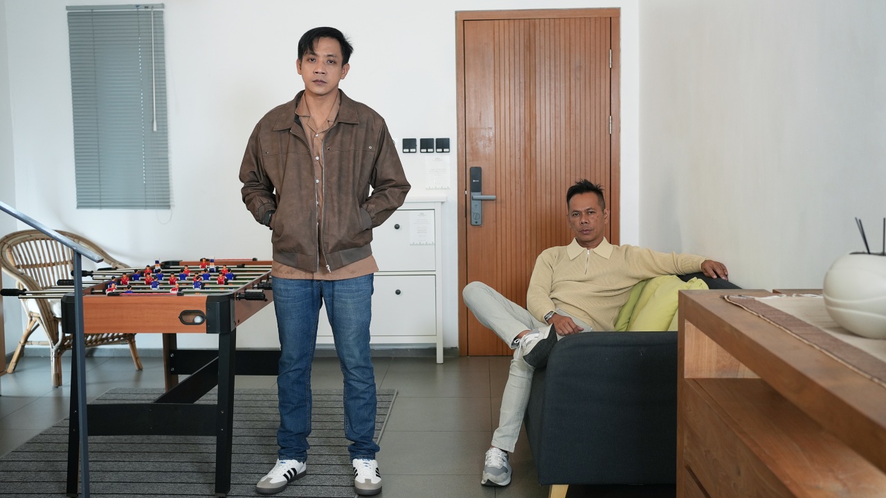 Caffeine Lanjutkan Trilogi EP Lewat Lagu 'Sedang Mesra Mesranya', Simak Liriknya