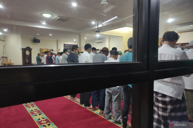 Pemerintah Izinkan Salat Idul Fitri di Masjid dan Lapangan Terbuka