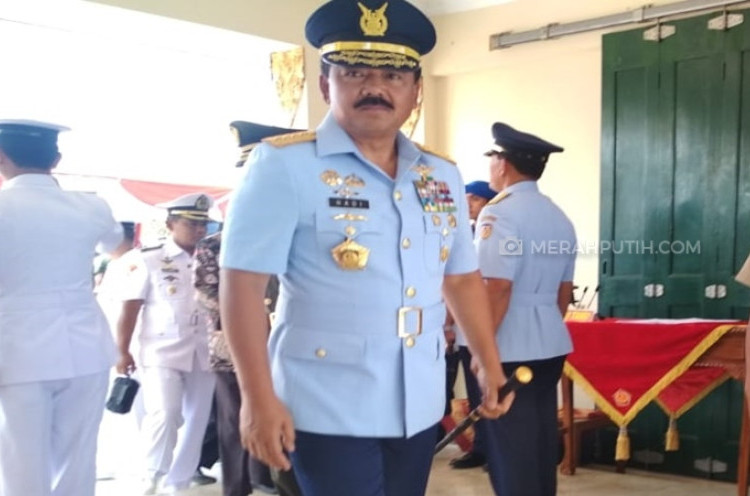 Pakar Militer Baca 3 Kode Jokowi tentang Peluang Andika Jadi Panglima TNI
