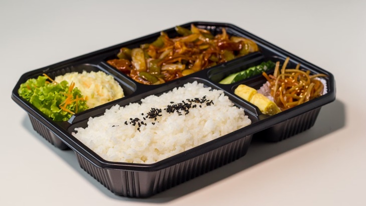 5 Negara yang Terapkan Makan Siang Gratis