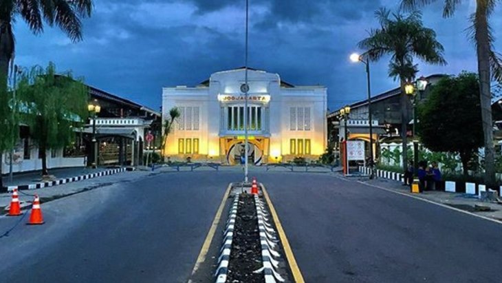 Stasiun Tugu Berbenah Tampil Semakin Cantik