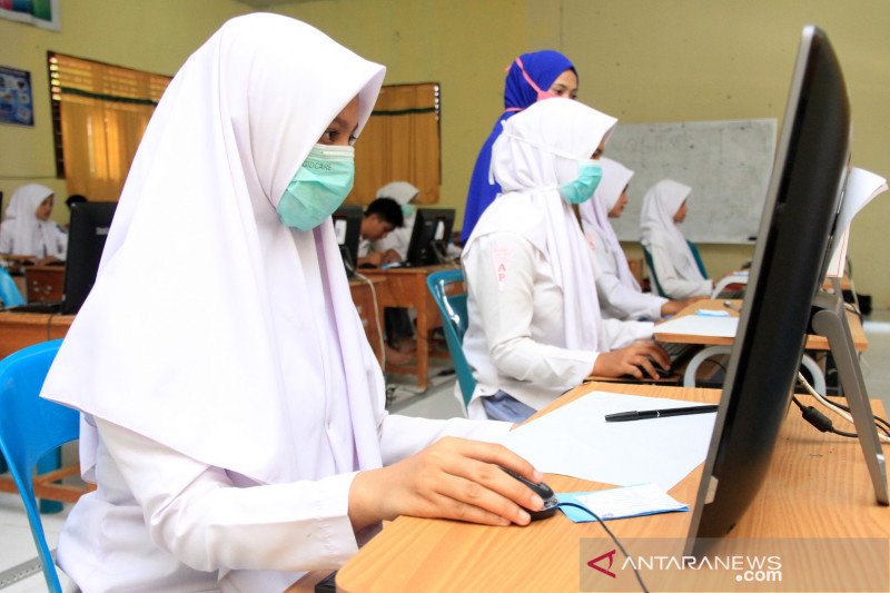 UN 2020 Ditiadakan, DPR Desak Anggaran Dialihkan untuk Atasi Wabah Corona