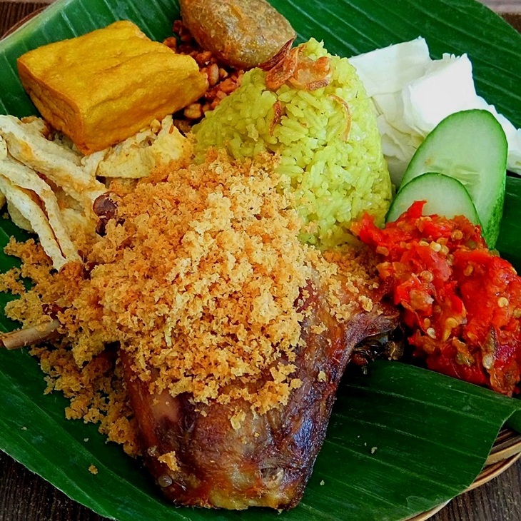 Ayam kremes. (Foto: Instagram/indonesiafoodjourney)