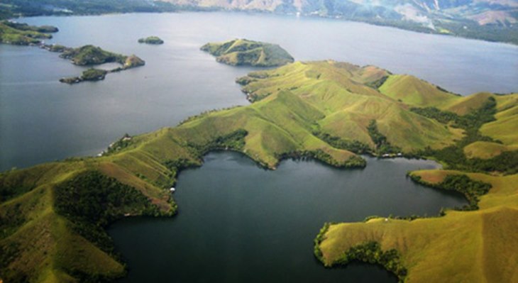 danau sentani