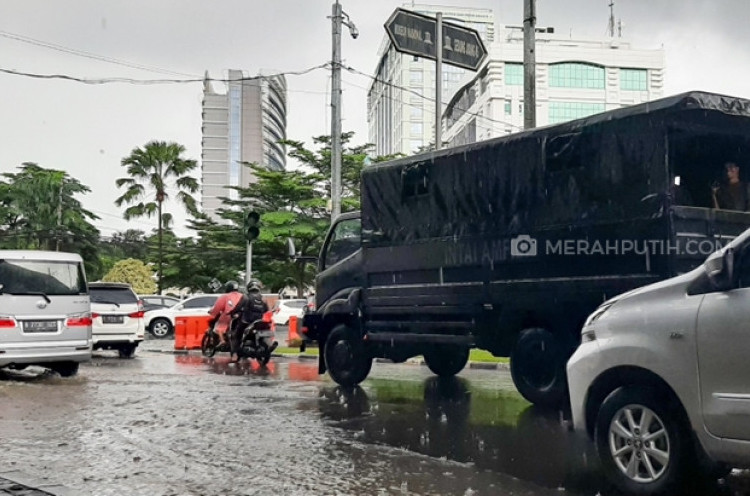 Hujan Ringan Diprakirakan Turun di Sejumlah Kota Besar pada Kamis