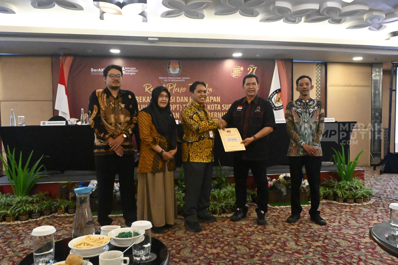KPU Solo Tetapkan 442.975 DPT, Gibran Masuk TPS 18 Manahan Solo