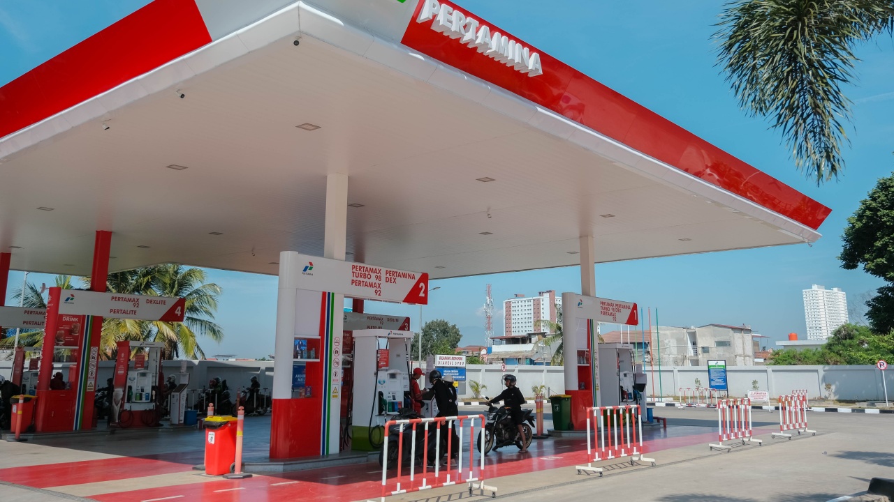BBM dengan Kandungan Etanol Ditolak SPBU Swasta, Pertamina: Lazim Digunakan Perusahaan Migas Dunia