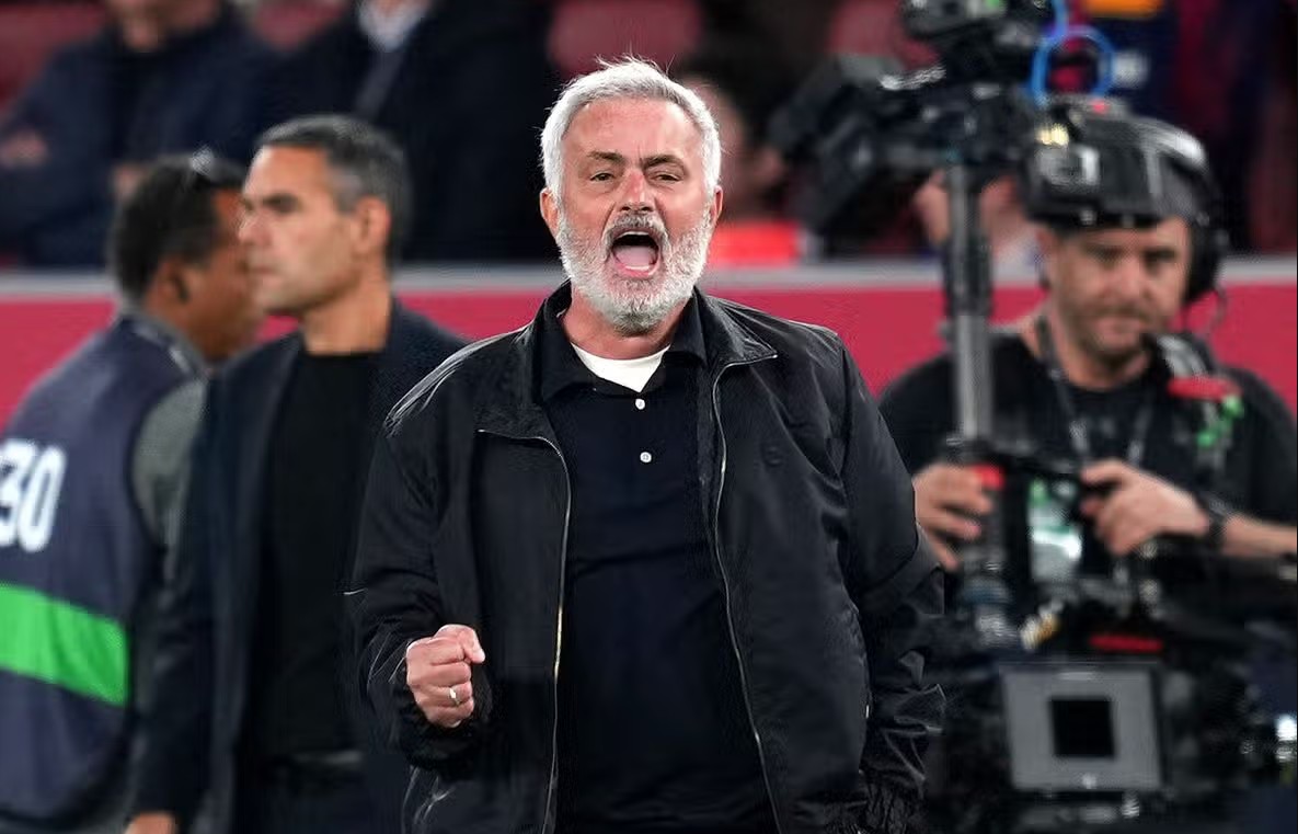 Real Madrid Disebut Menang Beruntung atas Barcelona, Mourinho Beri Jawaban Menohok