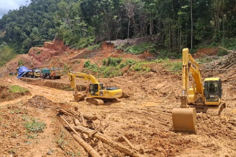 Trans Papua Jayapura-Wamena Longsor di 25 Titik, Ratusan Kendaraan Terjebak