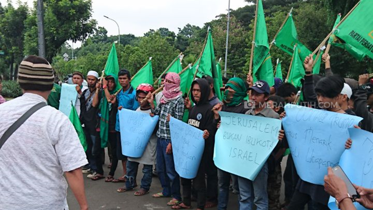 Masih Landai, Arus Lalin Depan Kedubes AS Belum Ditutup