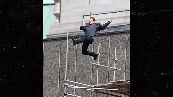 Gagal Lakukan Adegan Lompat Gedung, Tom Cruise Cedera 
