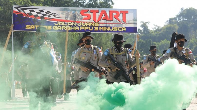 Jelang Berangkat ke Daerah Konflik, Tim Polri untuk PBB Simulasi Dilempar Bom dan Lewati Ranjau