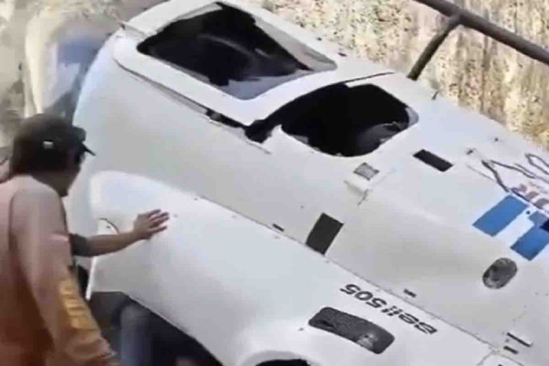 Helikopter Jatuh di Bali Diduga Terlilit Tali Layangan