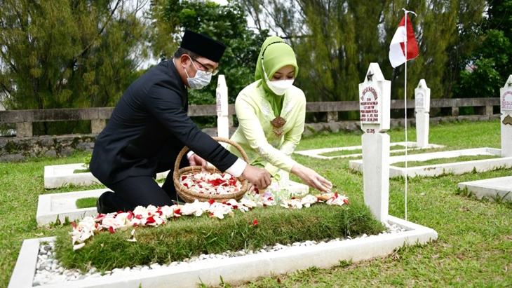 Ridwan Kamil Galang Dukungan Mochtar Kusumaatmadja sebagai Pahlawan Nasional