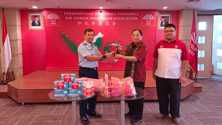 Gerak Cepat, INTI Serahkan Bantuan Penanganan COVID-19 kepada Kopassus dan KoopsAU 1