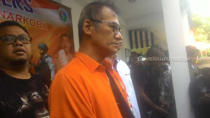 Tio Pakusadewo Pasrah saat Ditangkap