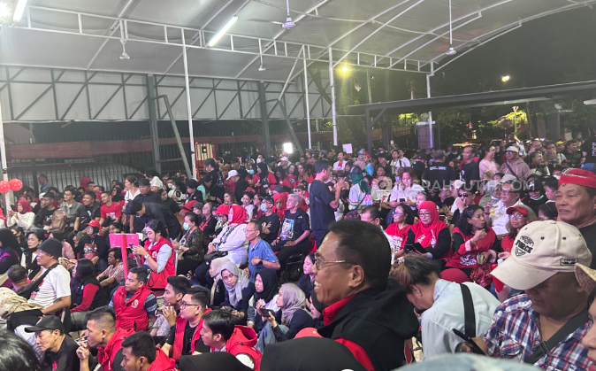 AMIN Berjas, Prabowo-Gibran Joget dan Ganjar-Mahfud Pakai Baju Adat ke Debat