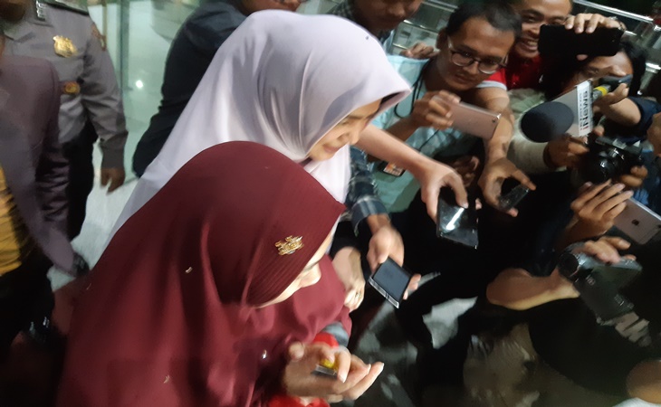 Istri Eks Menpora Imam Nahrawi Irit Bicara Usai Diperiksa KPK