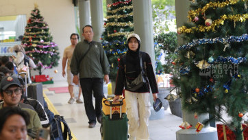 Menilik Aktivitas Arus Mudik Nataru 2024 di Stasiun Pasar Senen