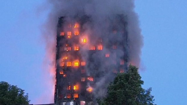 Apartemen di London Hangus Terbakar, 30 Orang Dibawa ke Rumah Sakit