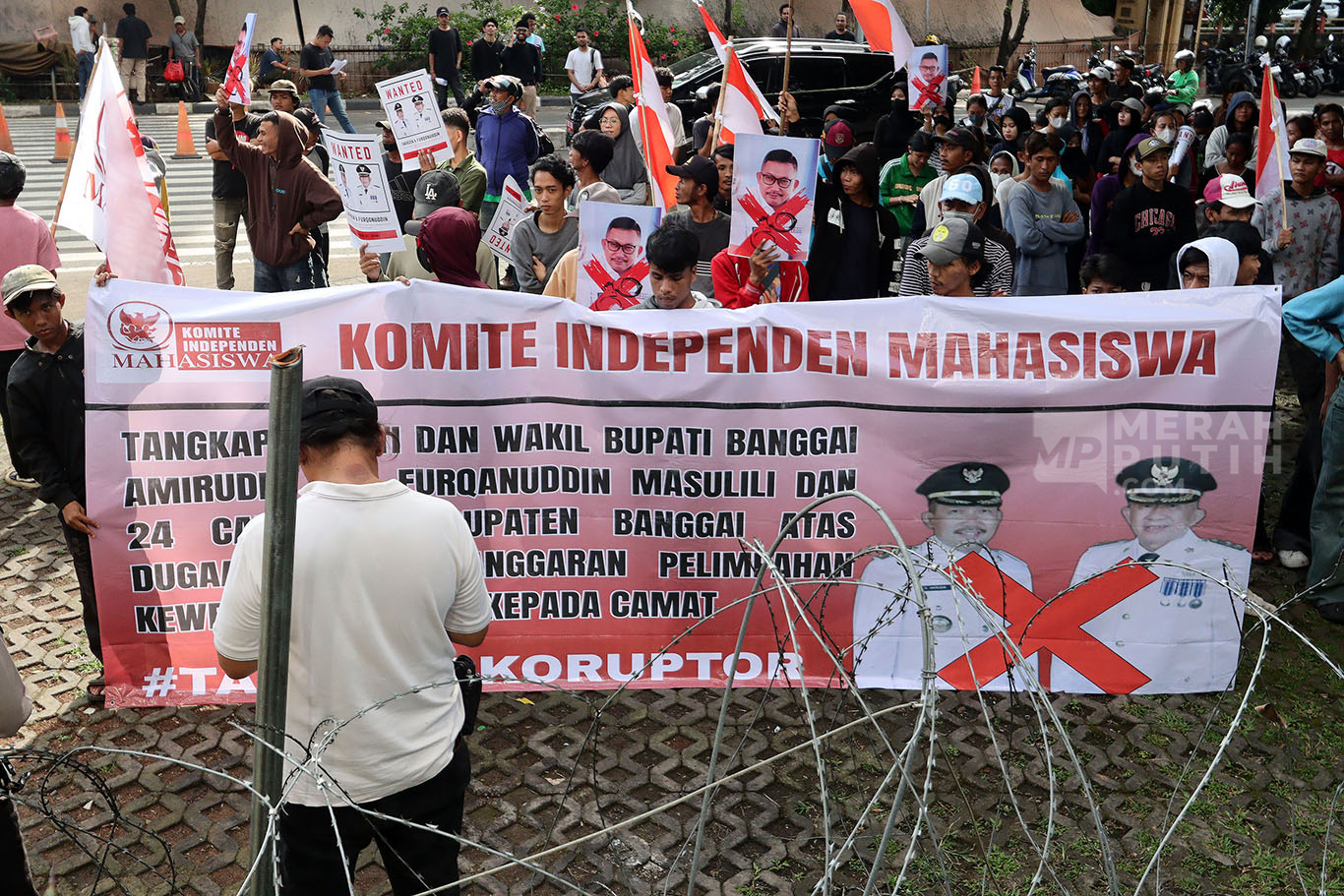 Aksi Unjuk Rasa KIM-Indonesia Desak KPK Usut Dugaan Korupsi Bupati Banggai