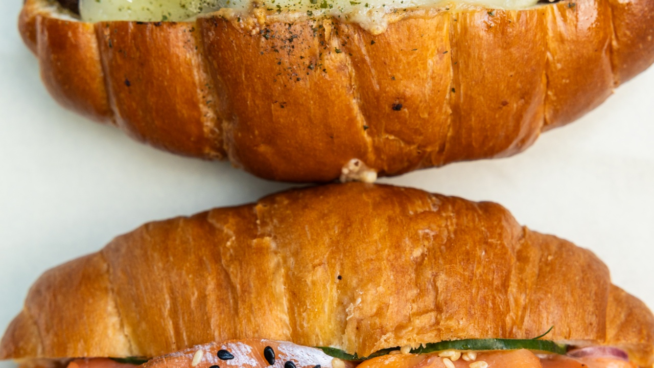 The Coach Coffee Shop x Fleur by Raja Hadirkan Pengalaman Salt Bread Eksploratif