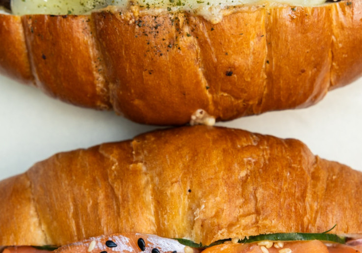 The Coach Coffee Shop x Fleur by Raja Hadirkan Pengalaman Salt Bread Eksploratif