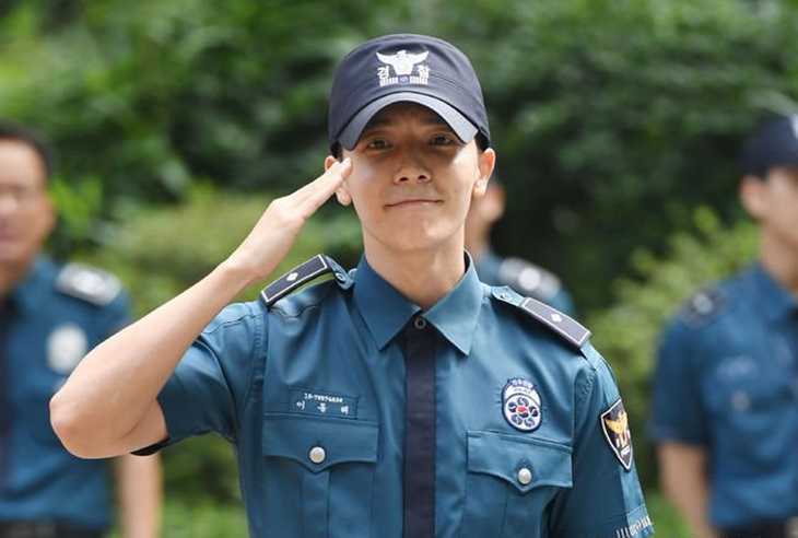 Jin BTS Tunda Wajib Militer Hingga Akhir 2021