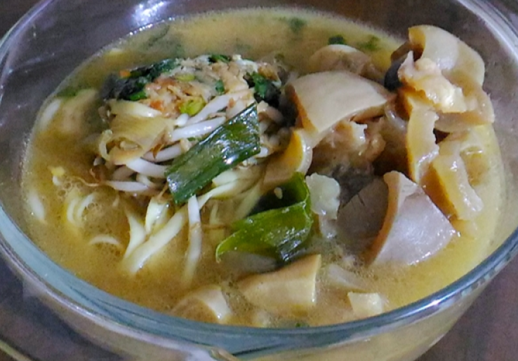 7 Mi Kocok Ngehits di Bandung