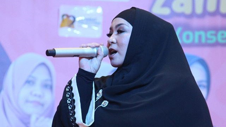 Melly Goeslaw Konser Amal Palestina di Padang