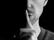 Mengapa Diharuskan Menjaga Lisan dan Tulisan Saat Berpuasa? Berikut Penjelasan Haditsnya