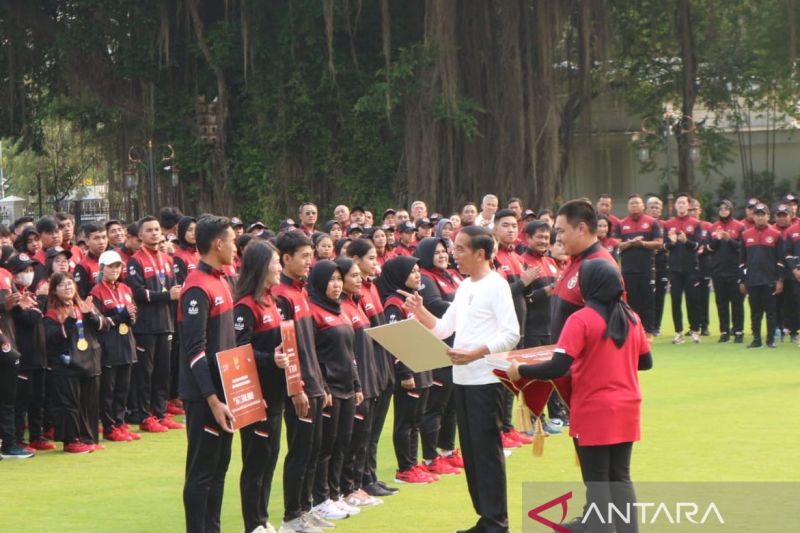 Jokowi Pastikan Nonton Konser Coldplay di SUGBK