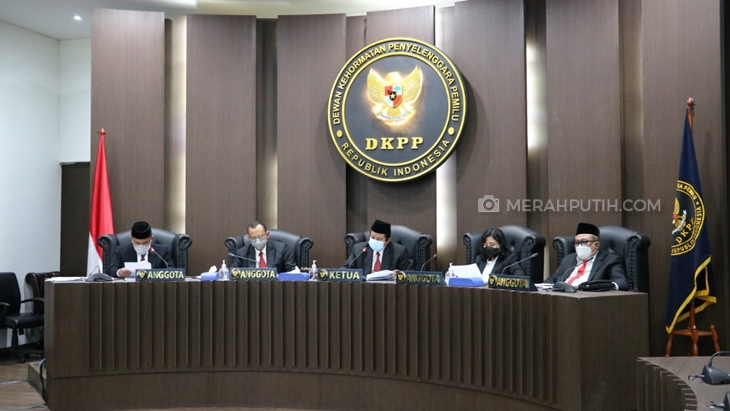 Putusan DKPP Tidak Dapat Ditafsir Berbeda oleh Presiden, KPU dan Bawaslu