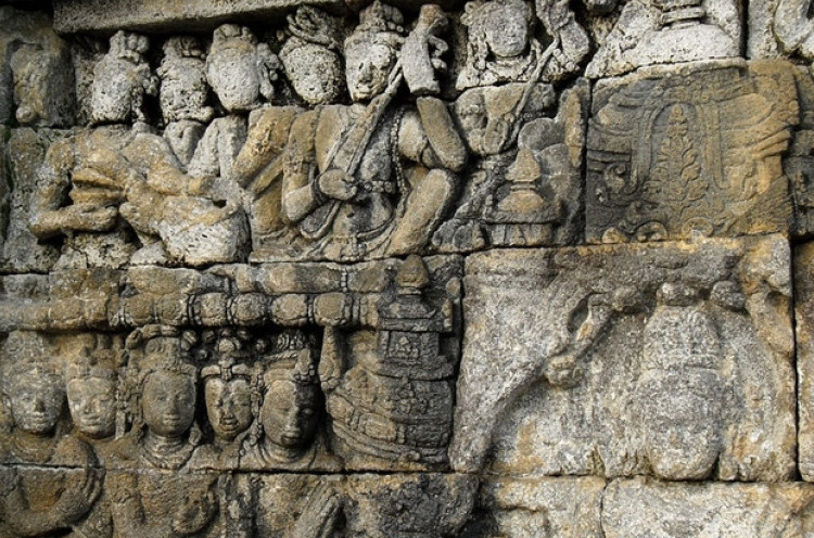 Membaca Relief Borobudur yang Berkisah Tentang Penderitaan Manusia