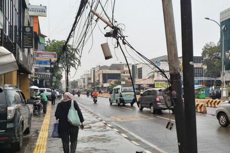 Pemprov DKI Target 5 Tahun Jakarta Bebas Kabel Udara Semrawut