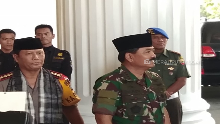 Safari Ramadan, Panglima TNI Marsekal Hadi Ajak Semua Pihak Bersinergi Cegah Radikalisme 
