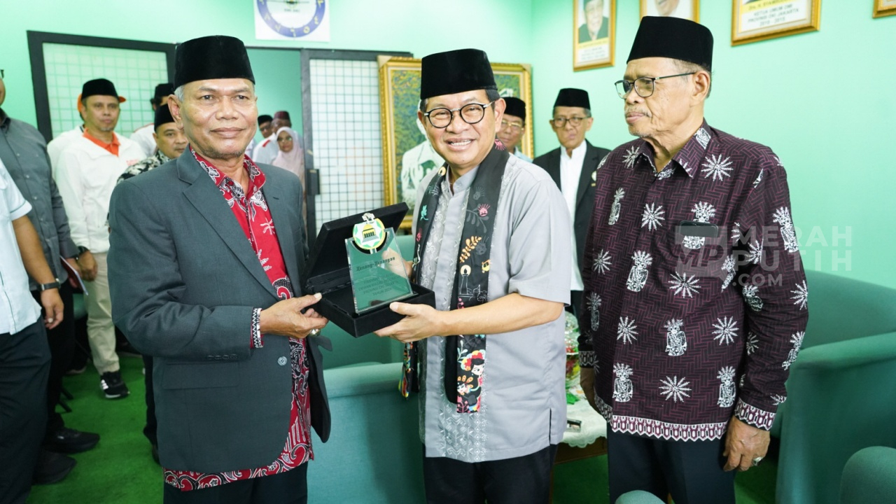 Pramono Anung Janji Lanjutkan Program Umrah Marbot dan Guru Ngaji