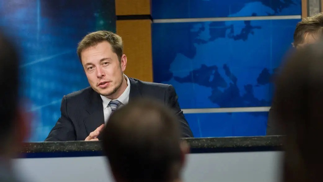 Elon Musk Sebut Manusia Bisa Mendarat di Mars dalam 4 Tahun